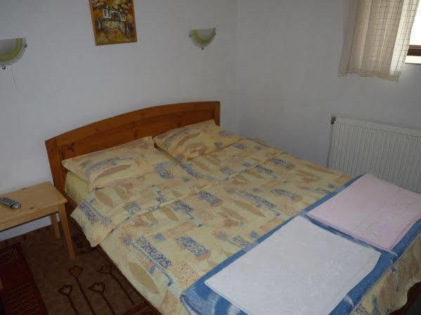 Toni'S Guest House Melnik  Buitenkant foto